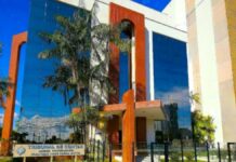 Tribunal de Contas barra “farra de assessores” e manda Câmara demitir comissionados em cidade de Rondônia