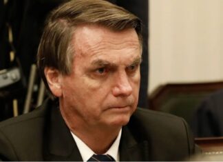 Bolsonaro está em UTI com broncopneumonia bacteriana, diz boletim