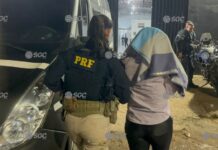 PRF prende “mula” com mais de 4 kg de skunk em táxi na BR-364, em Porto Velho