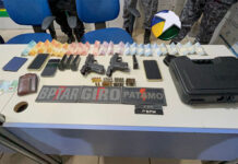 Movimentação suspeita em veículos leva PM a prender grupo armado em Porto Velho