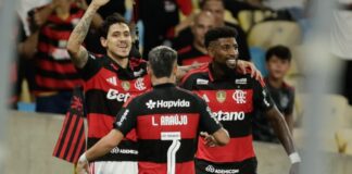Flamengo bate Vitória e abre vantagem na Copa do Brasil