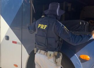PRF em Rondônia apreende cocaína em transporte coletivo em Ji-Paraná
