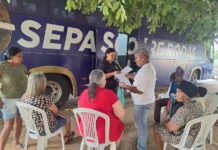 Moradores de Cacaulândia recebem certidões de regularização fundiária nesta sexta-feira, 15