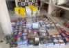 Pirataria: camisas e 85 mil figurinhas da Copa são apreendidas em SP