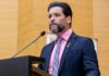 Delegado Camargo cobra redução da fila para atendimento infantil especializado em Rondônia