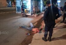 Homem é agredido por populares após suspeita de roubos na zona Leste de Porto Velho