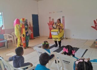 Ação educativa leva conscientização no trânsito a estudantes da Escola Henrique Dias