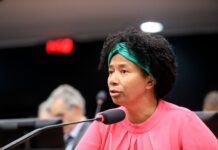 Sílvia Cristina faz mais relatorias e se destaca na atuação parlamentar
