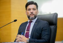 Delegado Camargo vota pela derrubada de veto a projeto que previa kits de higiene para mulheres vulneráveis