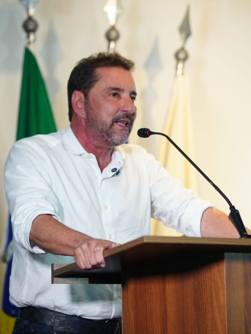 Hildon pagou dívida milionária e aindadeixou prefeitura com os cofres cheios