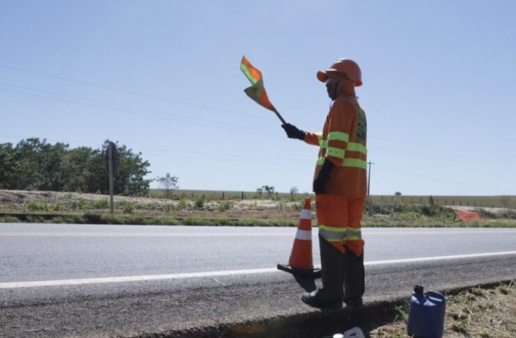PARE E SIGA: Obras na BR-364 seguem até sábado e exigem atenção redobrada dos motoristas