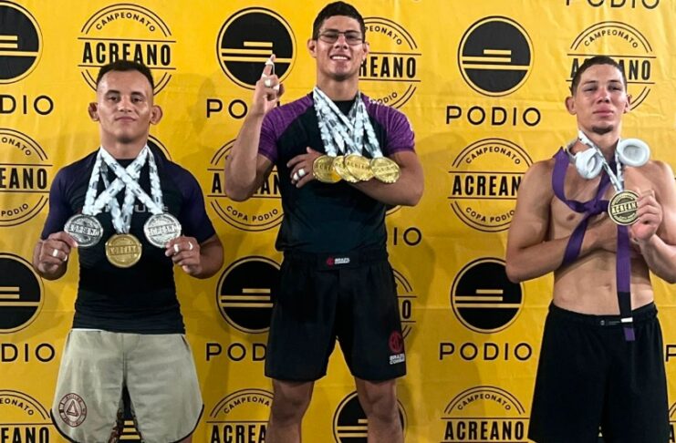 Lutador porto-velhense retorna do Acre com quatro medalhas de campeão e mira novos desafios no jiu-jítsu