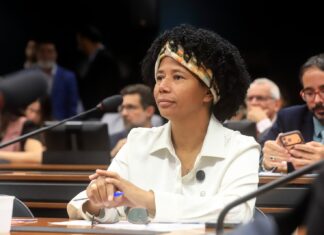 Sílvia Cristina comemora aprovação da PEC 14, que valoriza agentes comunitários de saúde e de combate às endemias