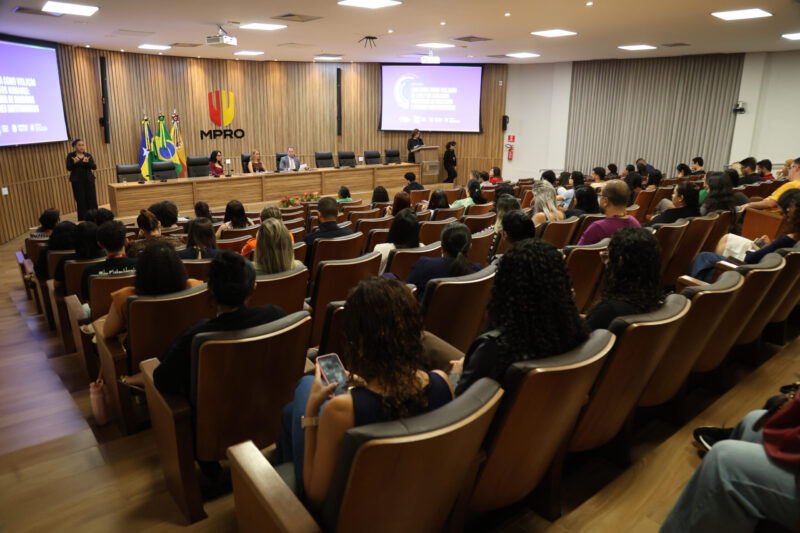 Em seminário, MPRO defende direito de pessoas LGBTQIAPN+ à vida sem discriminação