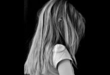 Escritor é preso por armazenar material de abuso sexual infantil