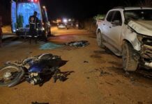 Duas crianças morrem após colisão entre motocicleta e caminhonete em Nova Mamoré