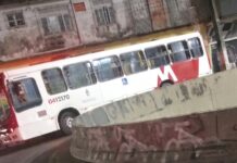 Homem que tinha o costume de colocar o braço para fora da janela do ônibus aprende a lição da pior forma em Manaus