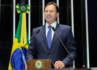 Acir Gurgacz consegue uma liminar suspendendo a inelegibilidade