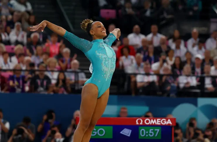 Após 2 anos, Rebeca Andrade volta a disputar etapa da Copa do Mundo