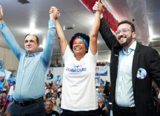 Sílvia Cristina inicia campanha com grande mobilização de adesivaço e inauguração de comitês