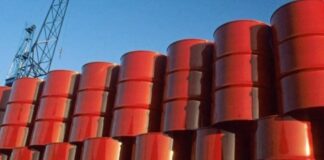 Governo prorroga cobrança de imposto de 12% sobre exportação de petróleo
