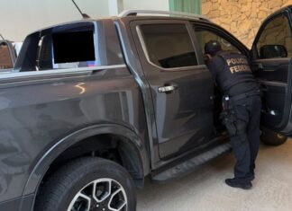 PF faz 6 buscas e Justiça bloqueia R$ 17 milhões em operação autorizada pela Justiça Eleitoral
