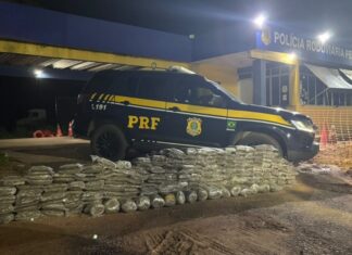PRF apreende mais de 200 kg de drogas e prende três pessoas na BR-364