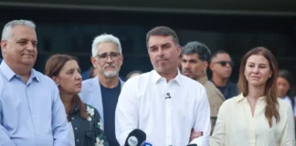 STF nega ter ordenado buscas em endereços de Flávio Bolsonaro