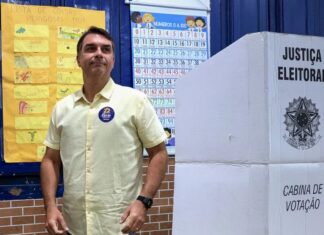 Núcleo de Flávio defende mudança de posicionamento e agradecimento público