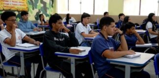 Estudantes reforçam revisão para o Enem e tentam controlar a ansiedade na reta final