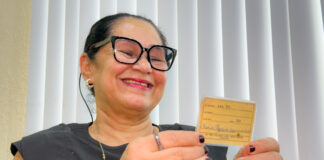 “Eu amo ser servidora pública”: Dona Maria Alzineide celebra quase 45 anos de dedicação à Prefeitura